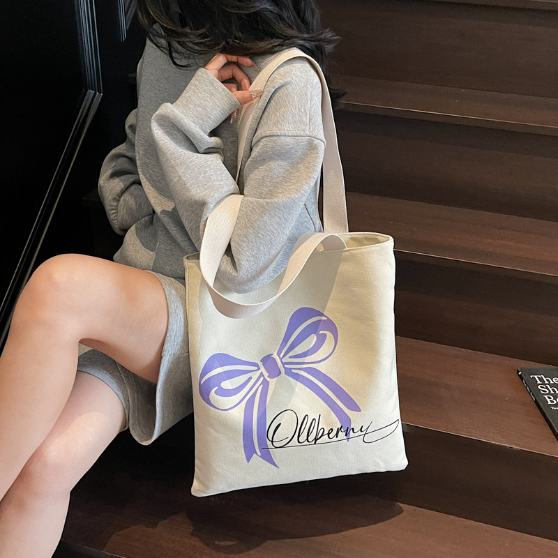 Butterfly printed shoulder bag for women's trendy cool niche nylon cloth bag versatile one-shoulder handbag