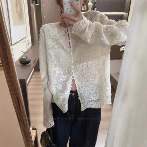 Real-life spring heavy industry embroidery flash film three-dimensional lace shirt French new Chinese top
